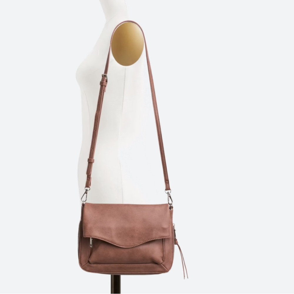 Moda Luxe purse